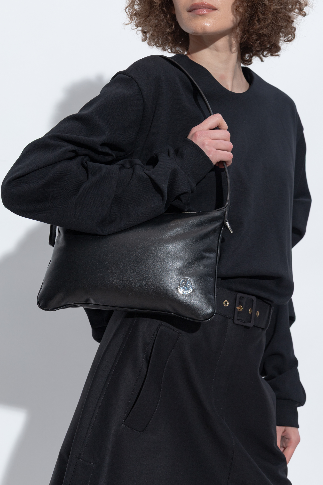 ショルダーバッグ・ポシェット MONCLER K209B5L00004.M6275 Shoulder Bags Black Shoulder bag Moncler - Vitkac AS